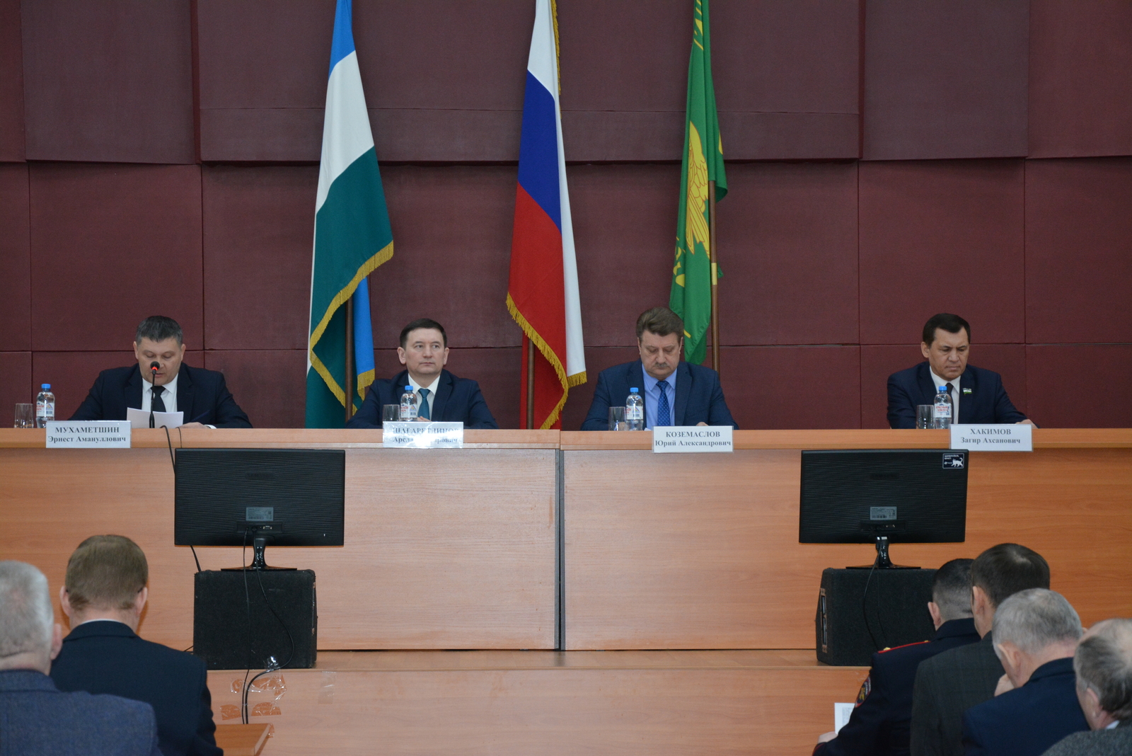 В Аургазинском районе Башкирии депутаты подвели итоги работы и наградили лучших