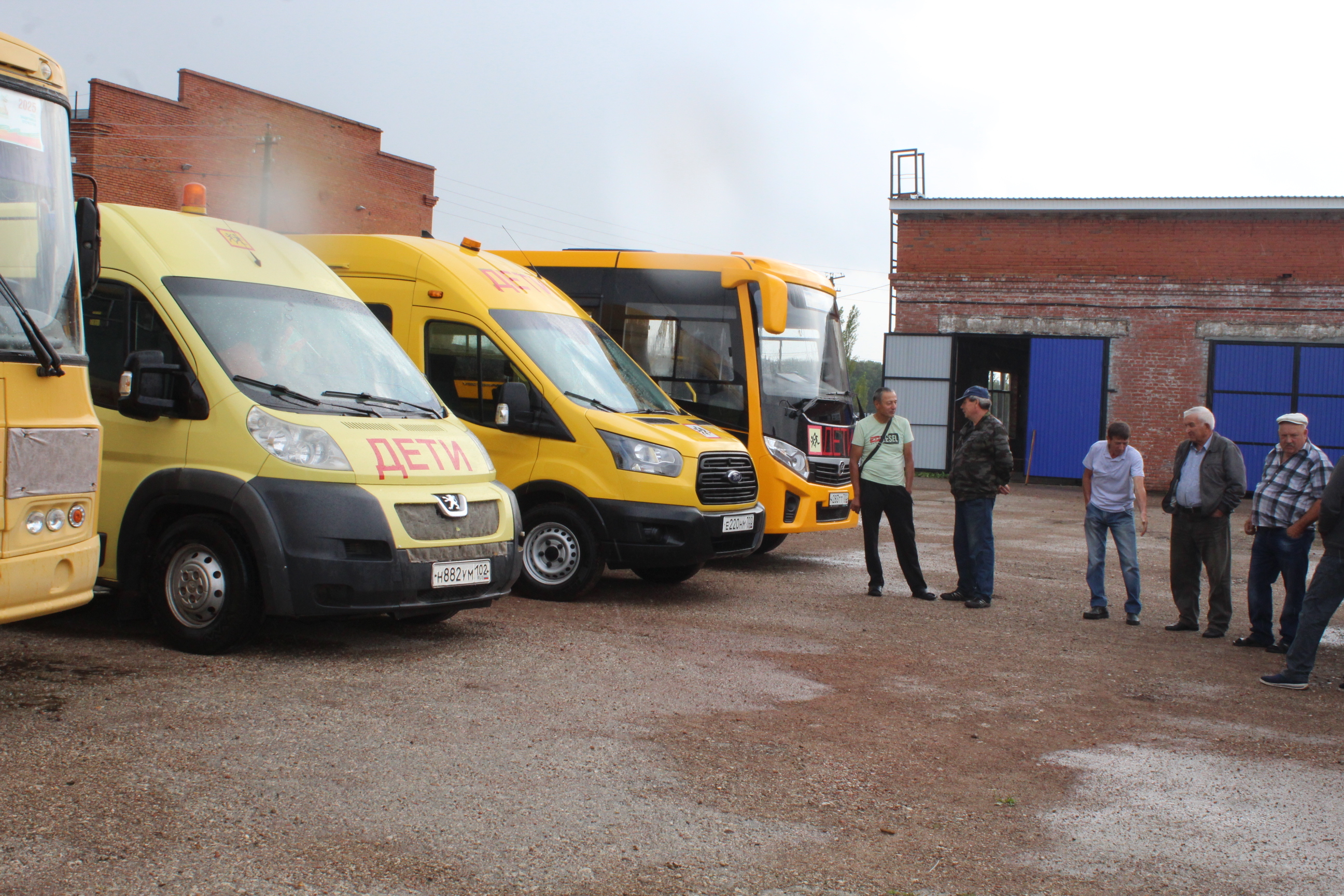 В Аургазинском районе Башкирии провели техосмотр школьных автобусов