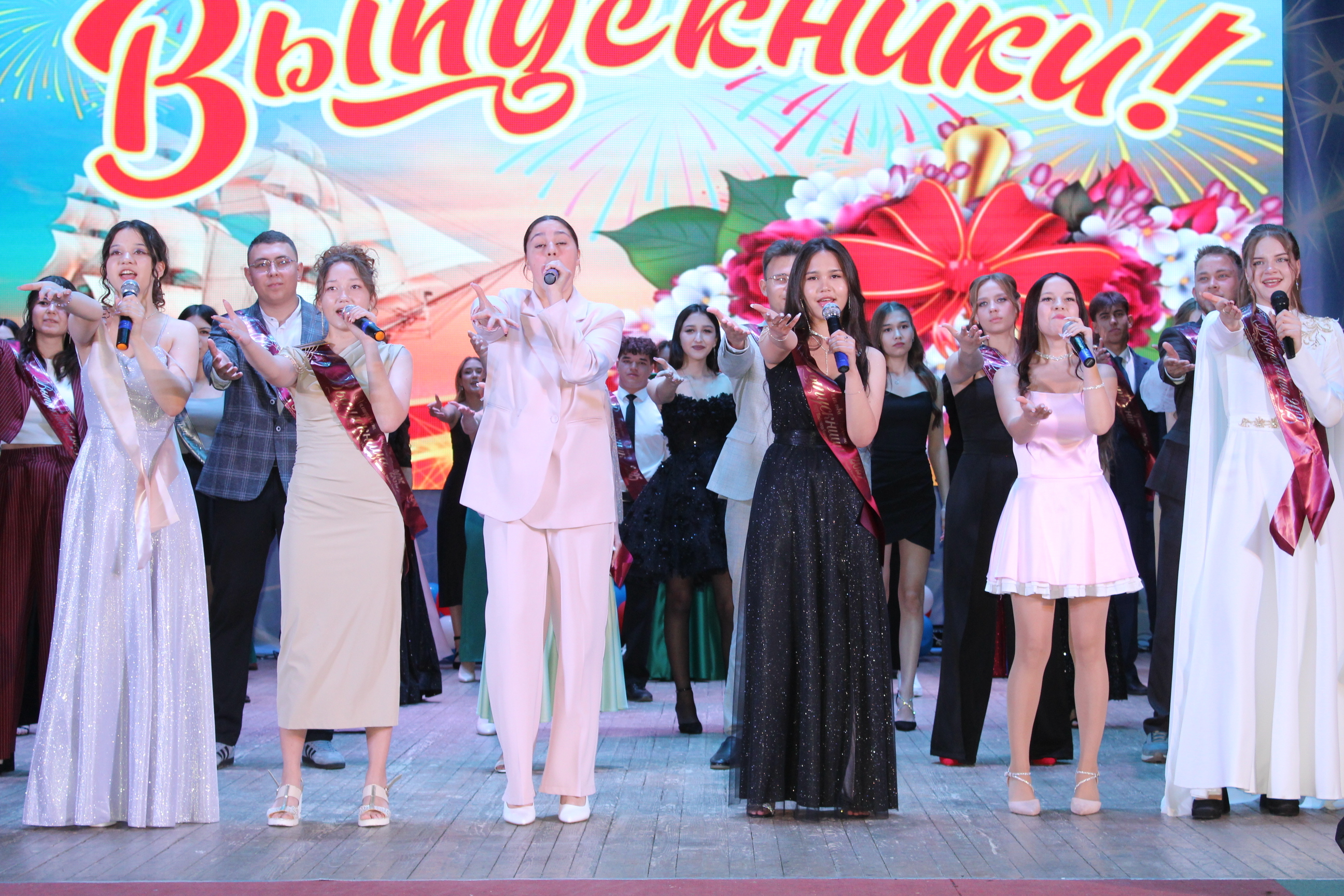 21 медаль – выпускники Аургазинского района Башкирии отличились!