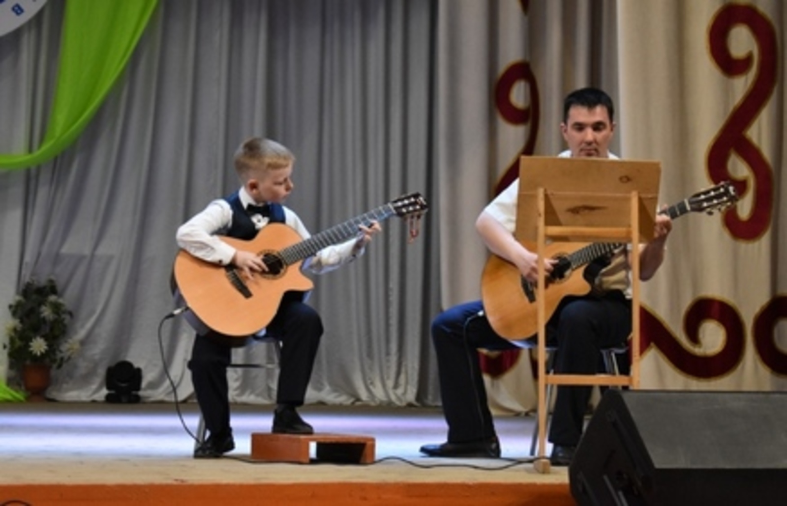 Детская школа искусств Мечетлинского района получила новые инструменты и современное оборудование