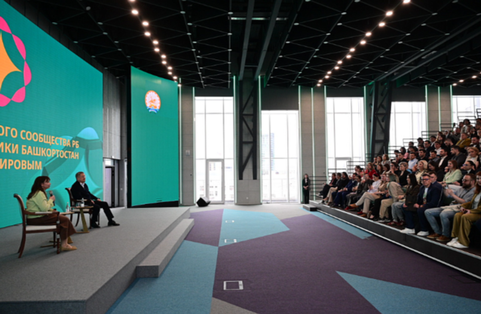 Глава Башкирии встретился с представителями креативных индустрий республики