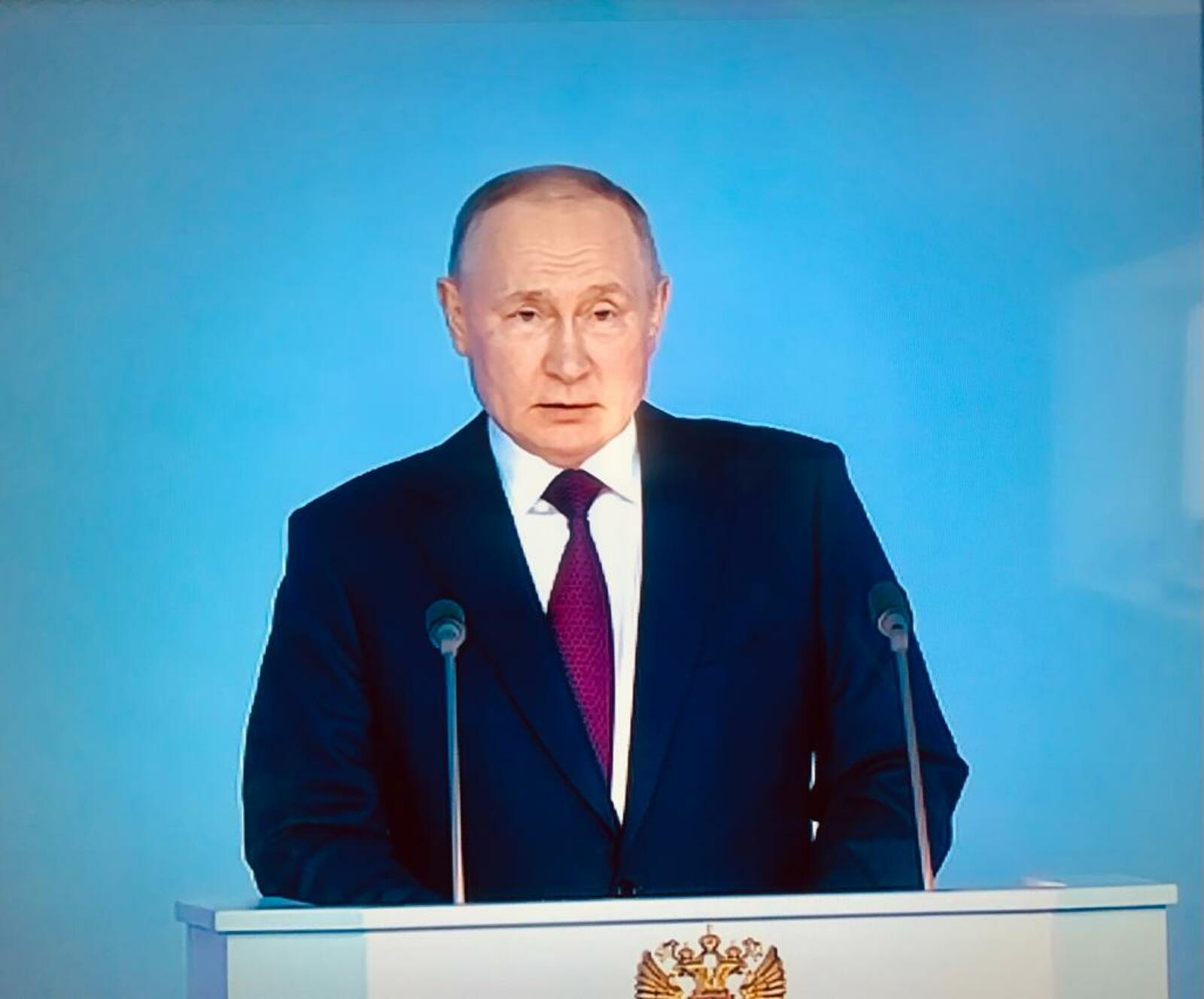 Президент России Владимир Путин назвал народ Украины заложником Запада