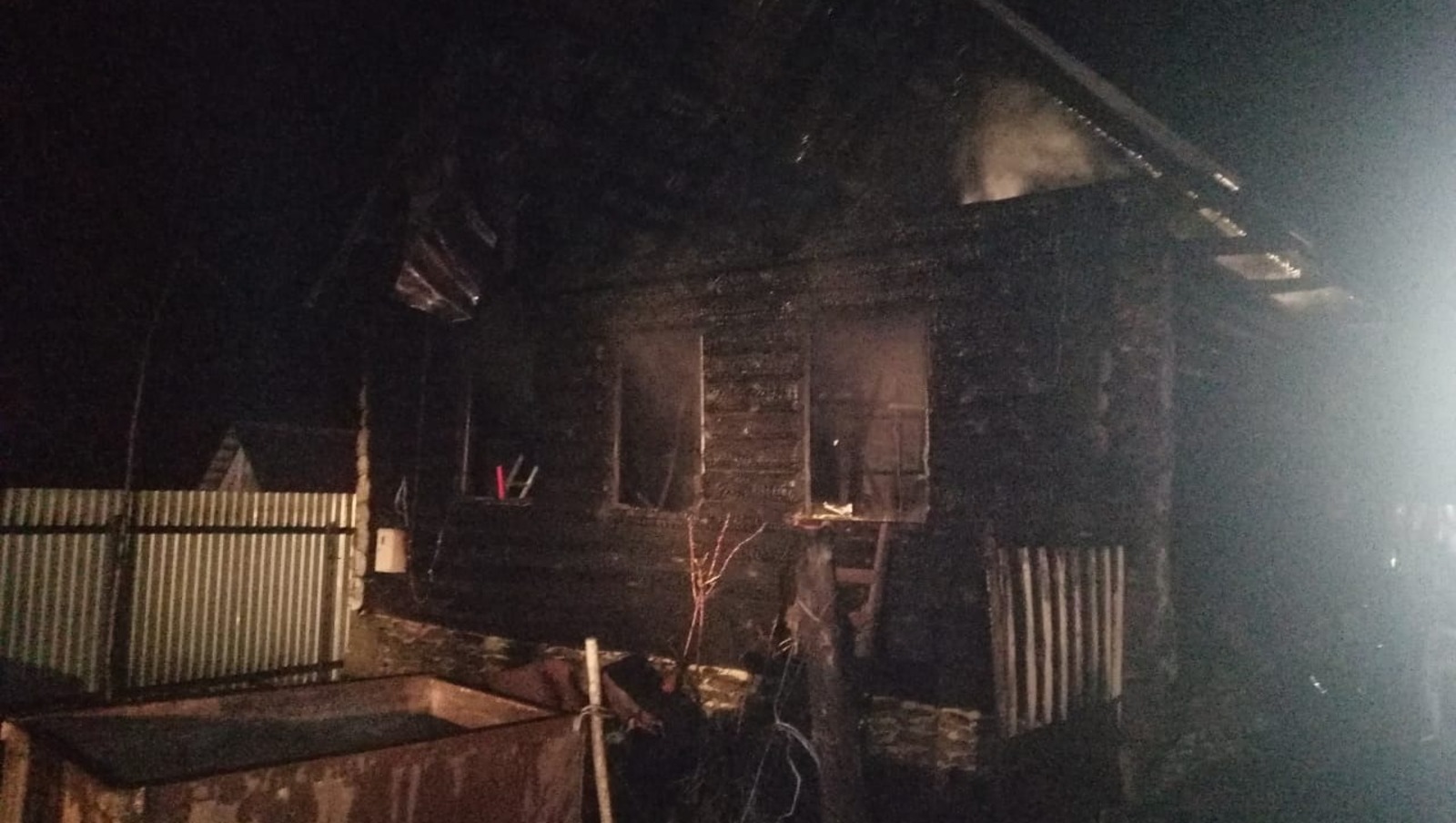 В Башкирии в результате пожара пострадали два человека