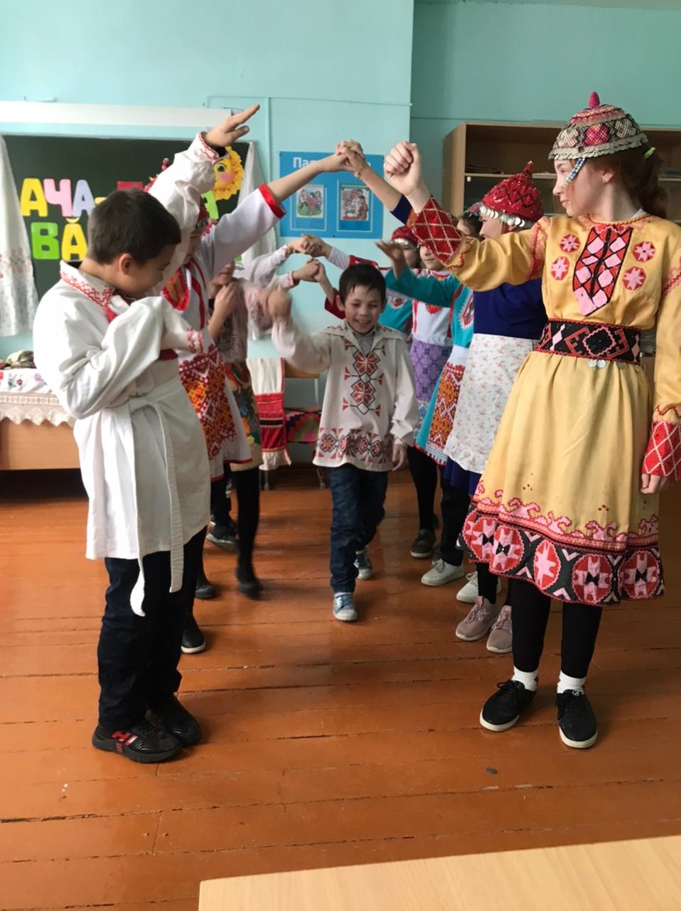 В Тряпинской школе прошел детский фольклорный праздник «Ача пача вайисем»