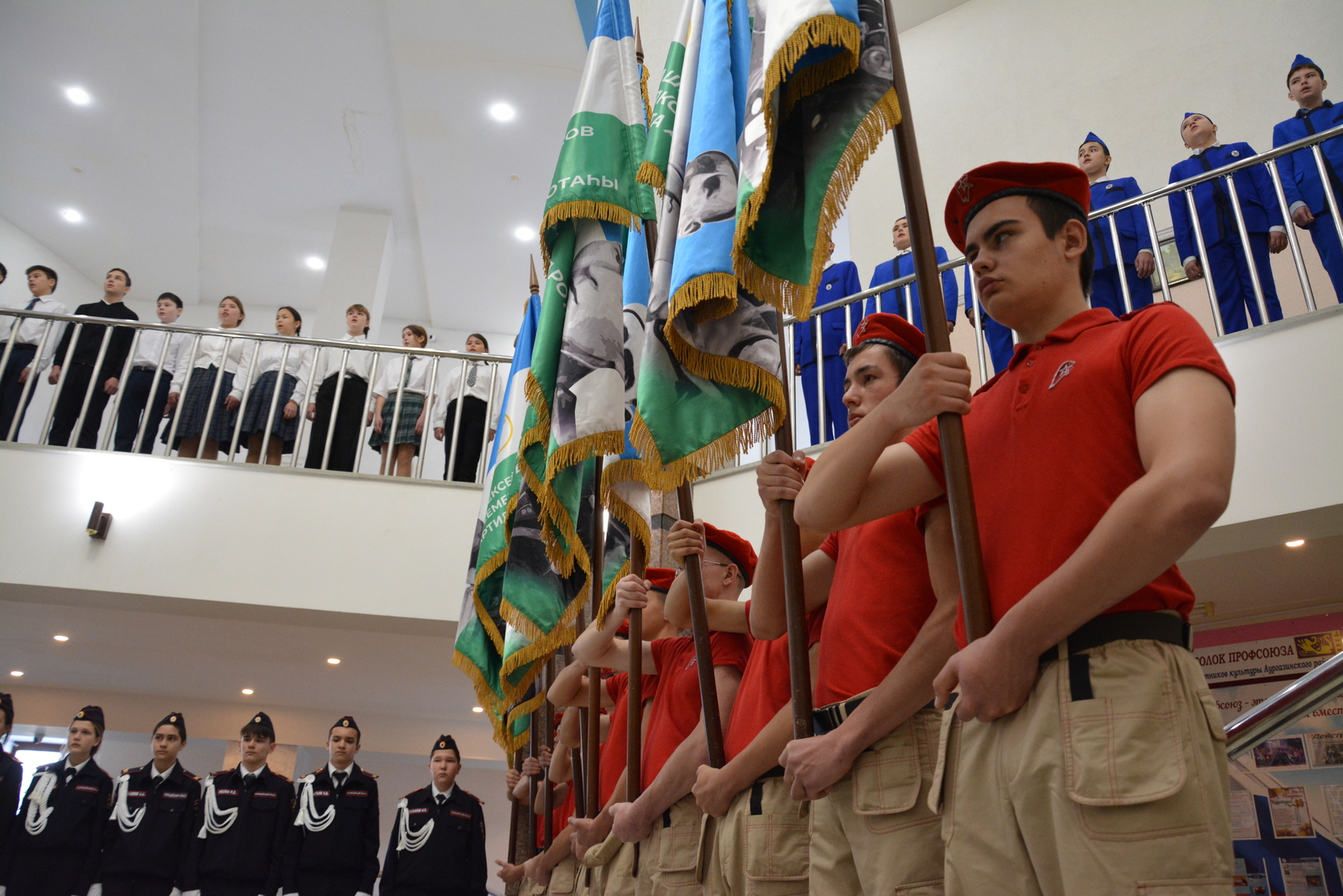 Молодежи Аургазинского района Башкирии передали знамена именных подразделений
