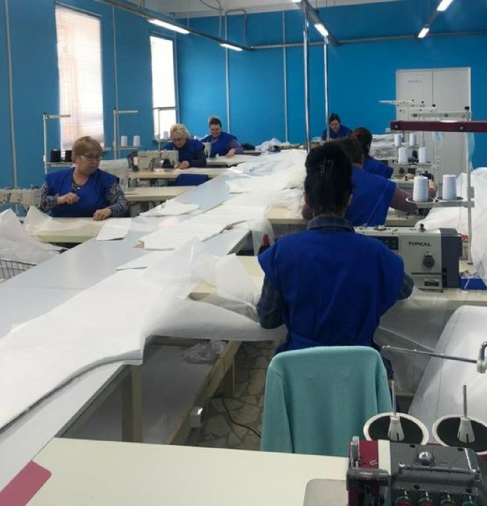 На новой фабрике в Башкирии к работе приступили около 200 обученных бесплатно сотрудников