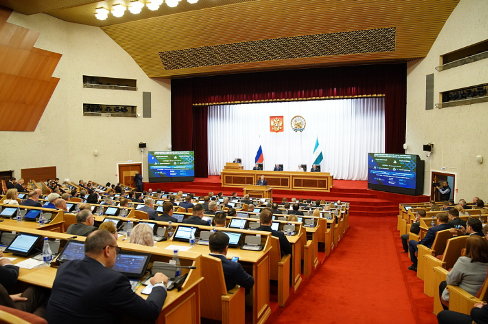 Радий Хабиров принял участие в 31-м заседании Госсобрания – Курултая РБ