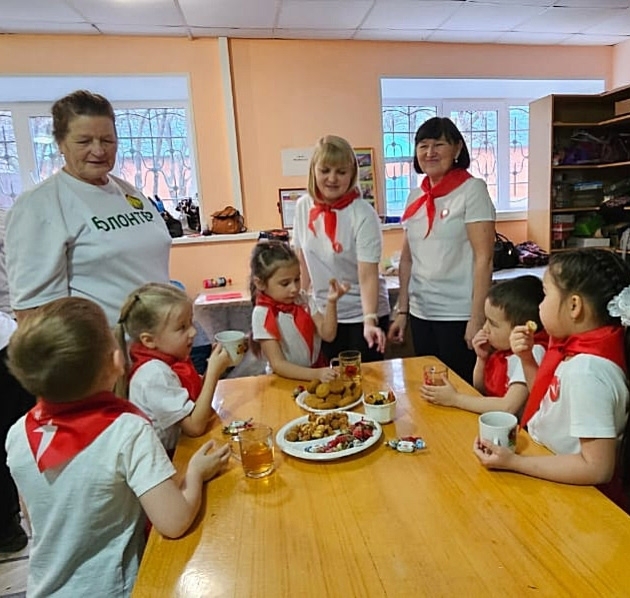 В Аургазинском районе дошкольники пришли в гости к волонтерам