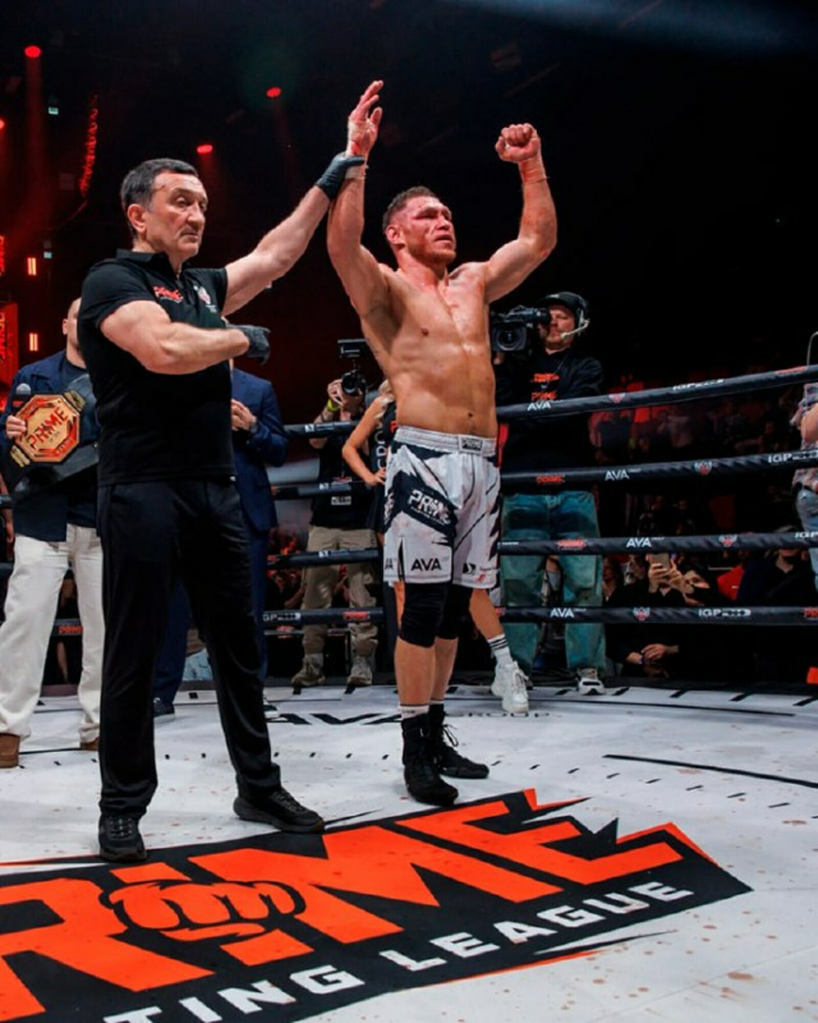 Боец Ильнар Hunter о предстоящем поединке: Чувствую, что готов на 100 процентов