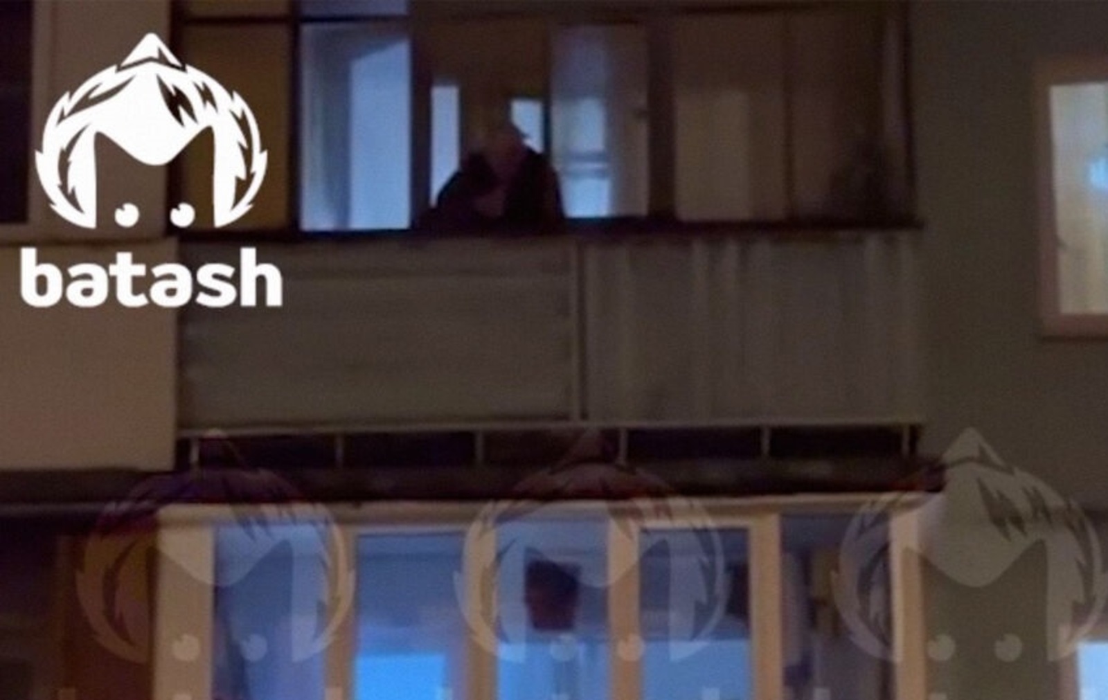 В Башкирии женщина выпрыгнула с балкона, спасаясь от разъяренного мужа с топором