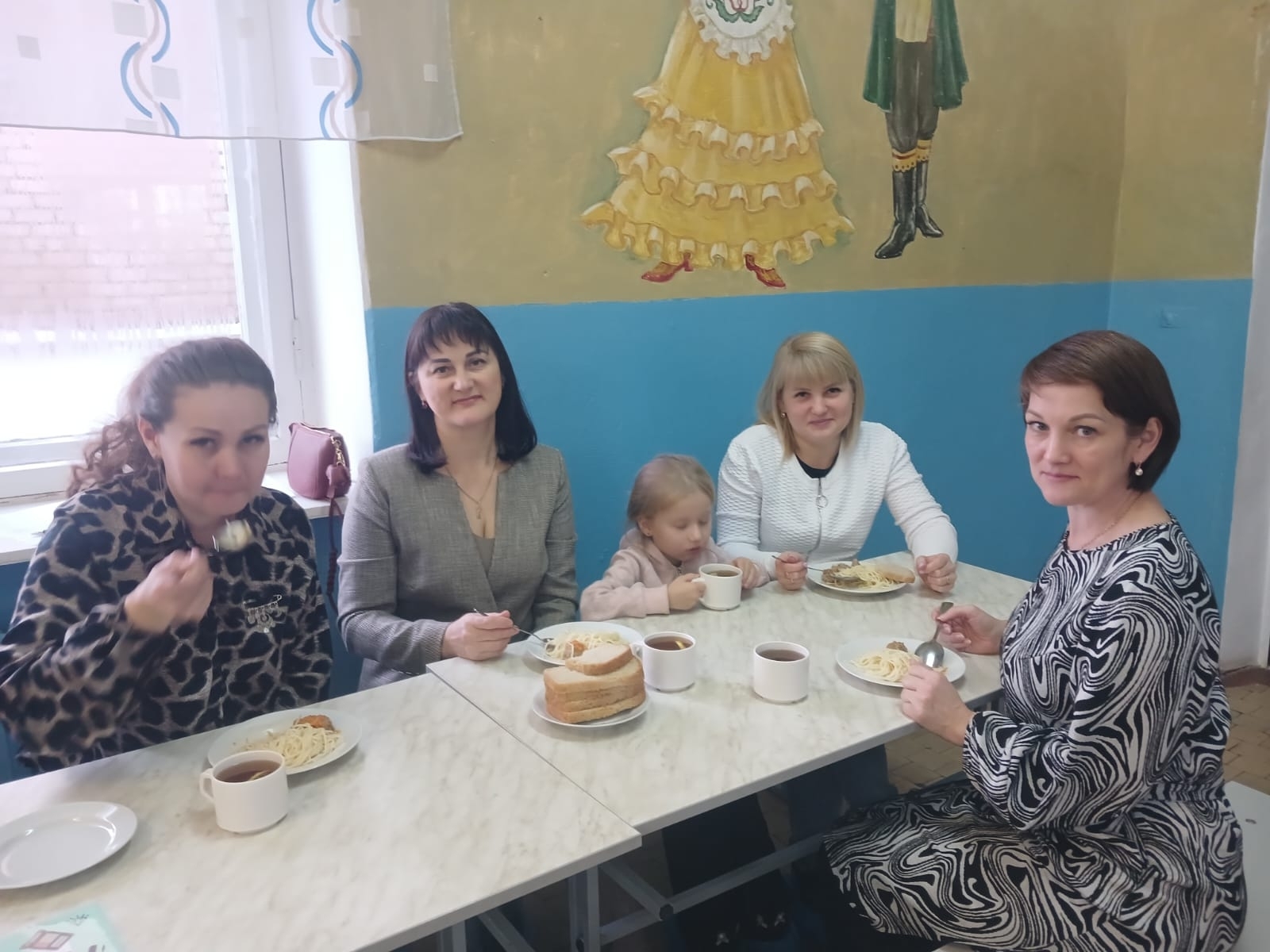 В Аургазинском районе Башкирии родители продегустировали школьные обеды