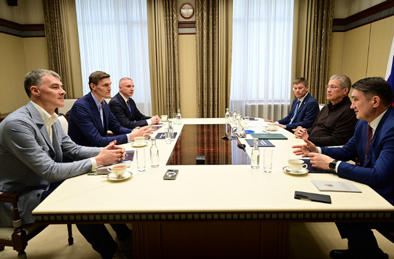 Радий Хабиров встретился с президентом Российской федерации баскетбола