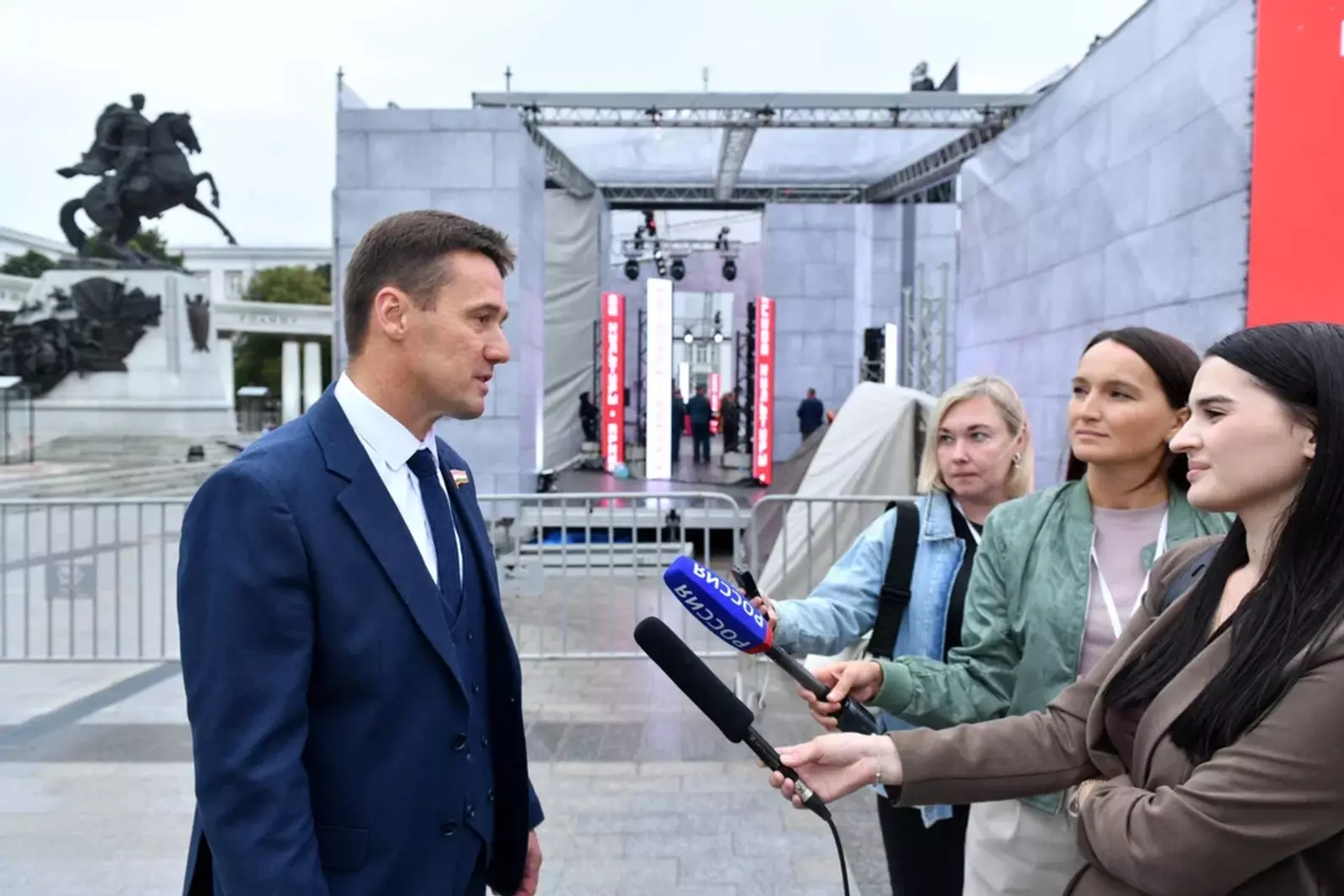 Рамиль Бадамшин презентует в столице Башкирии новую песню