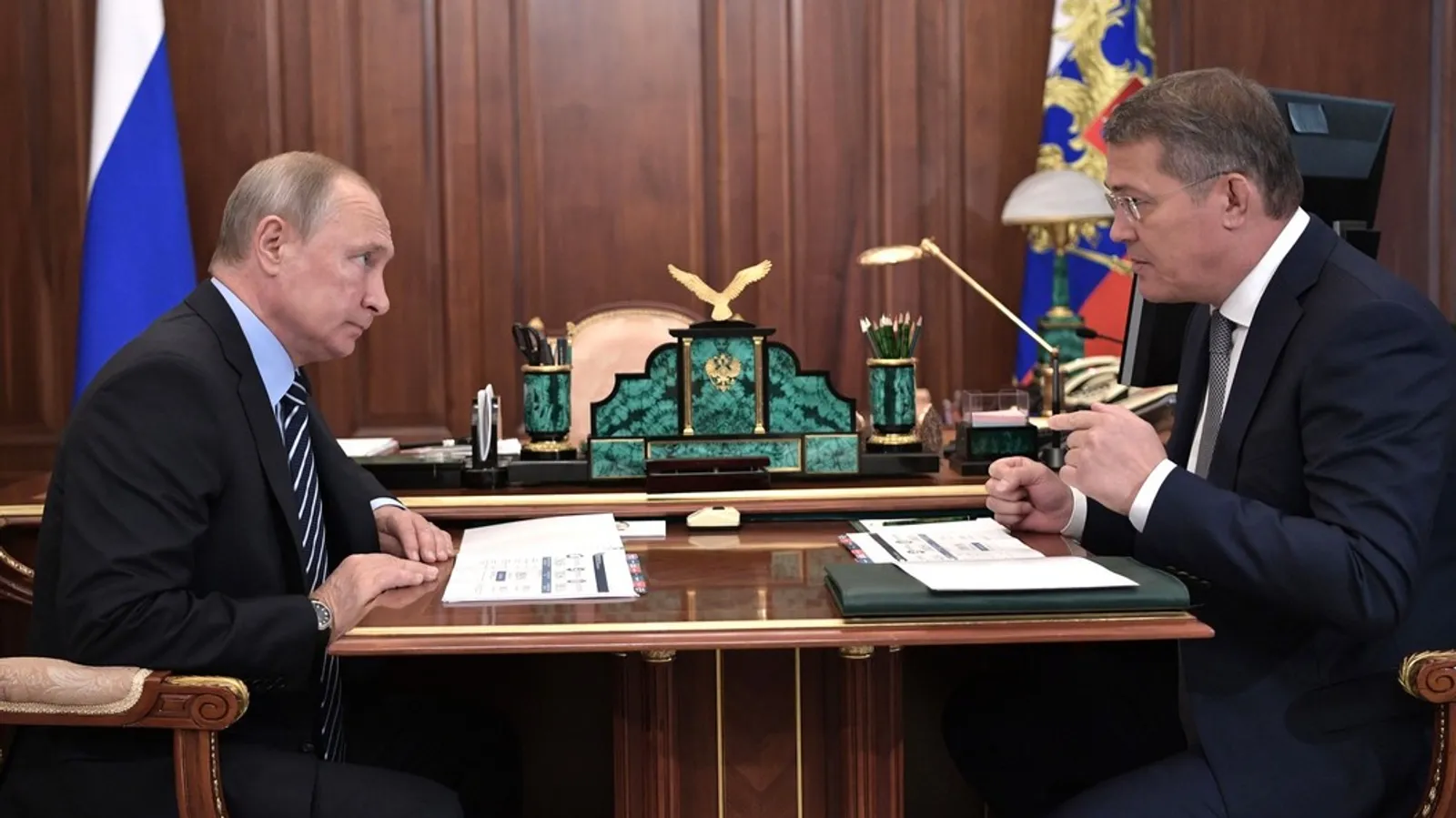 Глава Башкирии поздравил Президента РФ Путина с днем рождения