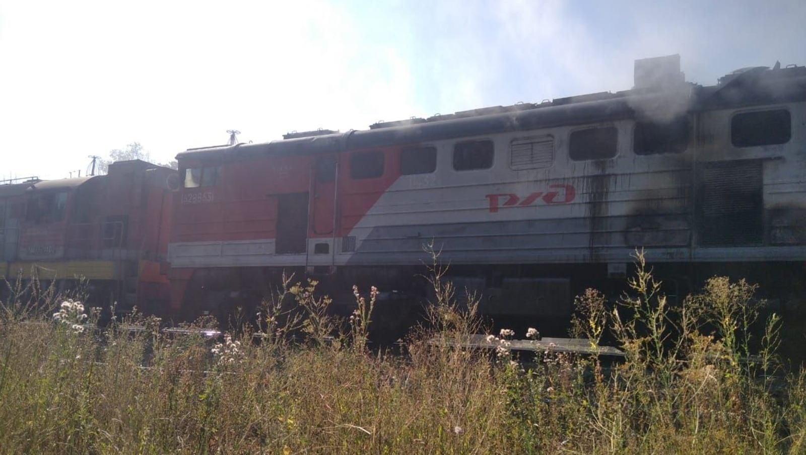 В Стерлитамакском районе Башкирии загорелся поезд
